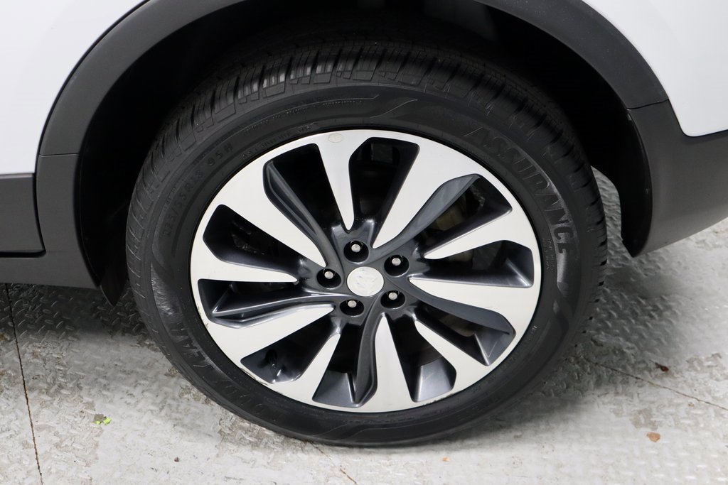 Used 2021 Buick Encore Preferred image 18