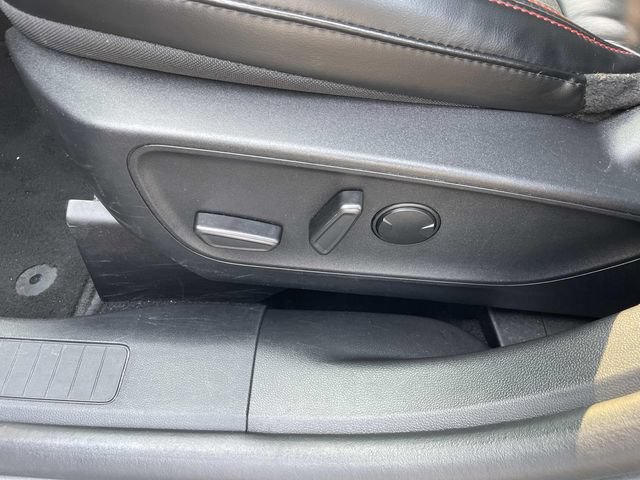 Used 2025 Ford Escape ST-Line Select AWD/4WD image 21