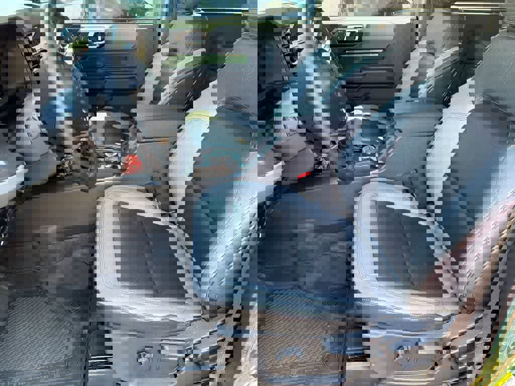 Used 2024 Ford Bronco Black Diamond image 8