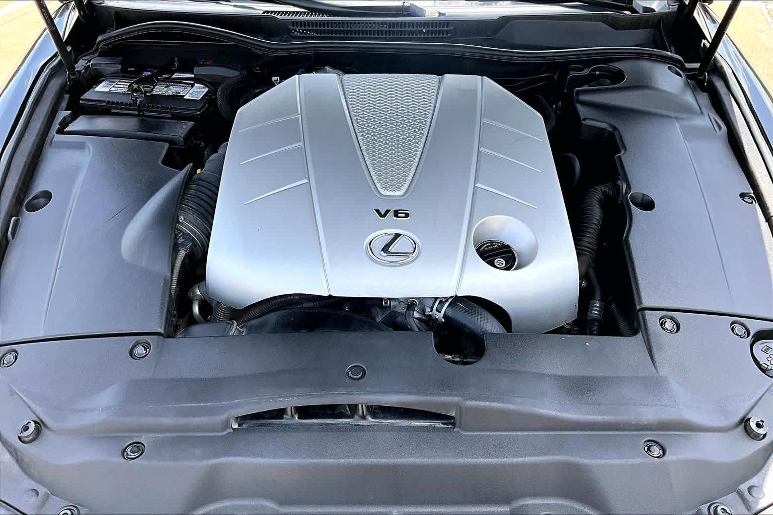 Used 2010 Lexus IS 350C RWD image 29