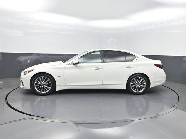 Used 2019 INFINITI Q50 Luxe w/ Essential Package (3.0T Luxe) RWD image 3
