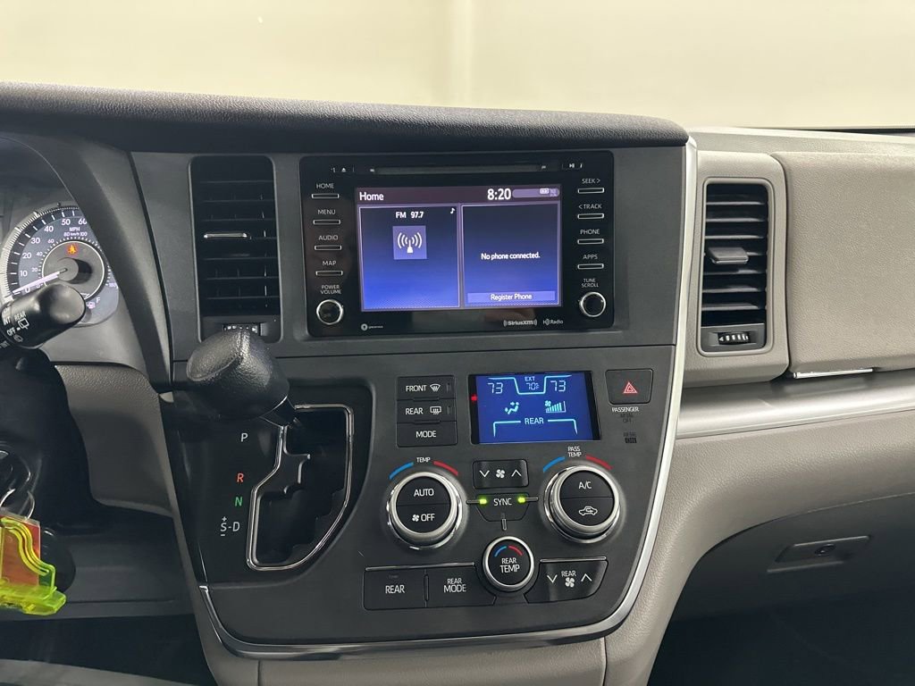 Used 2019 Toyota Sienna LE image 36