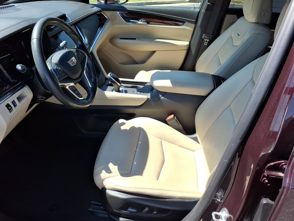 Used 2018 Cadillac XT5 Premium Luxury AWD/4WD image 11