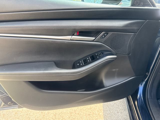 Used 2024 MAZDA MAZDA3 s FWD image 9