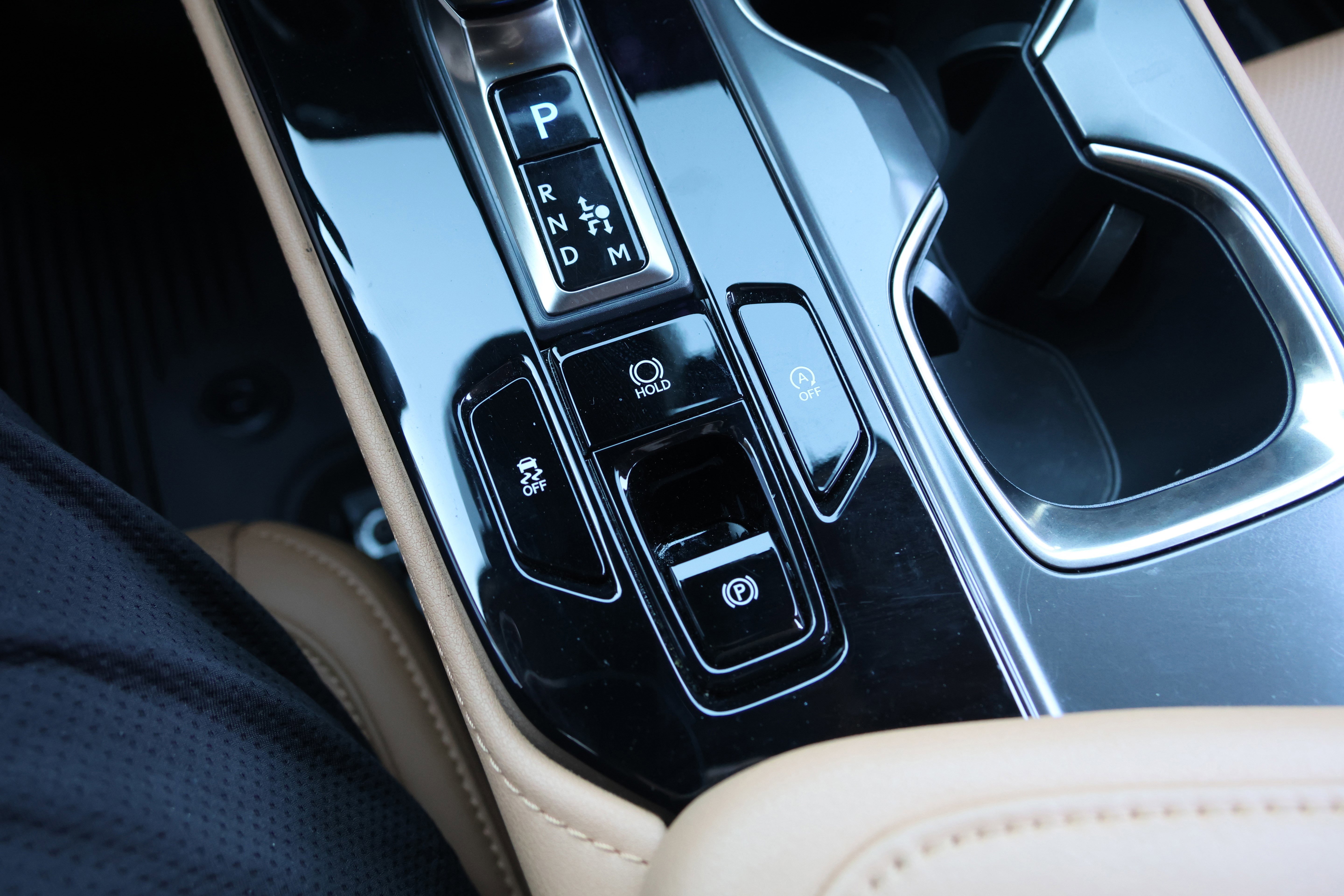 Used 2025 Lexus NX 250 FWD w/ Towing Package (2000 Lbs) image 32