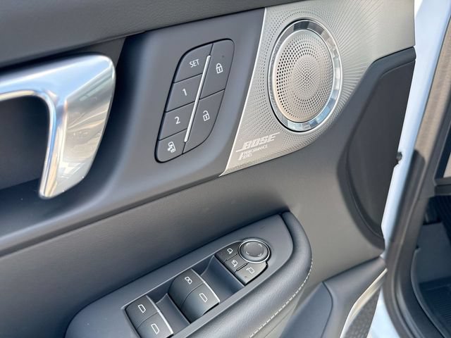 New 2026 Buick Enclave Avenir w/ Super Cruise Package AWD/4WD image 13