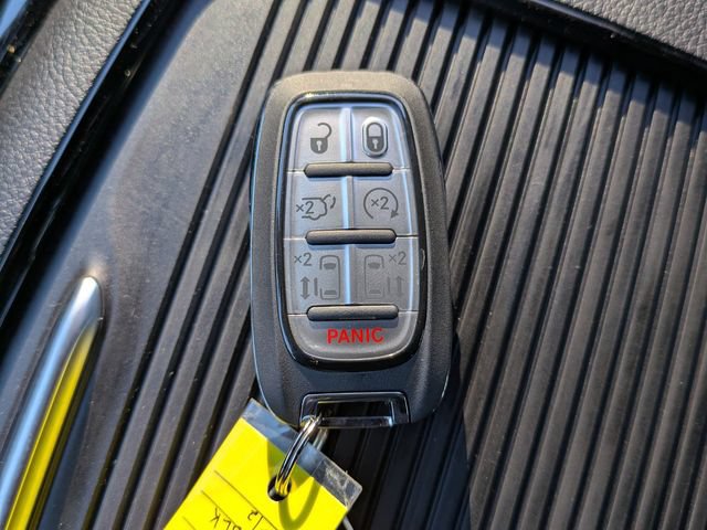 New 2026 Chrysler Pacifica Limited w/ S Appearance Package FWD image 30