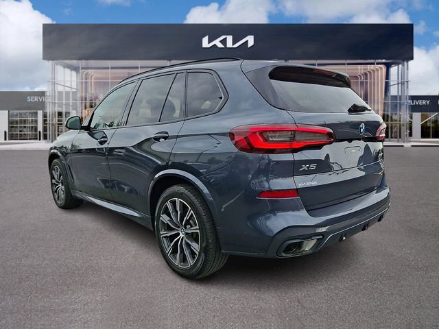 Used 2022 BMW X5 xDrive40i w/ M Sport Package AWD/4WD image 4