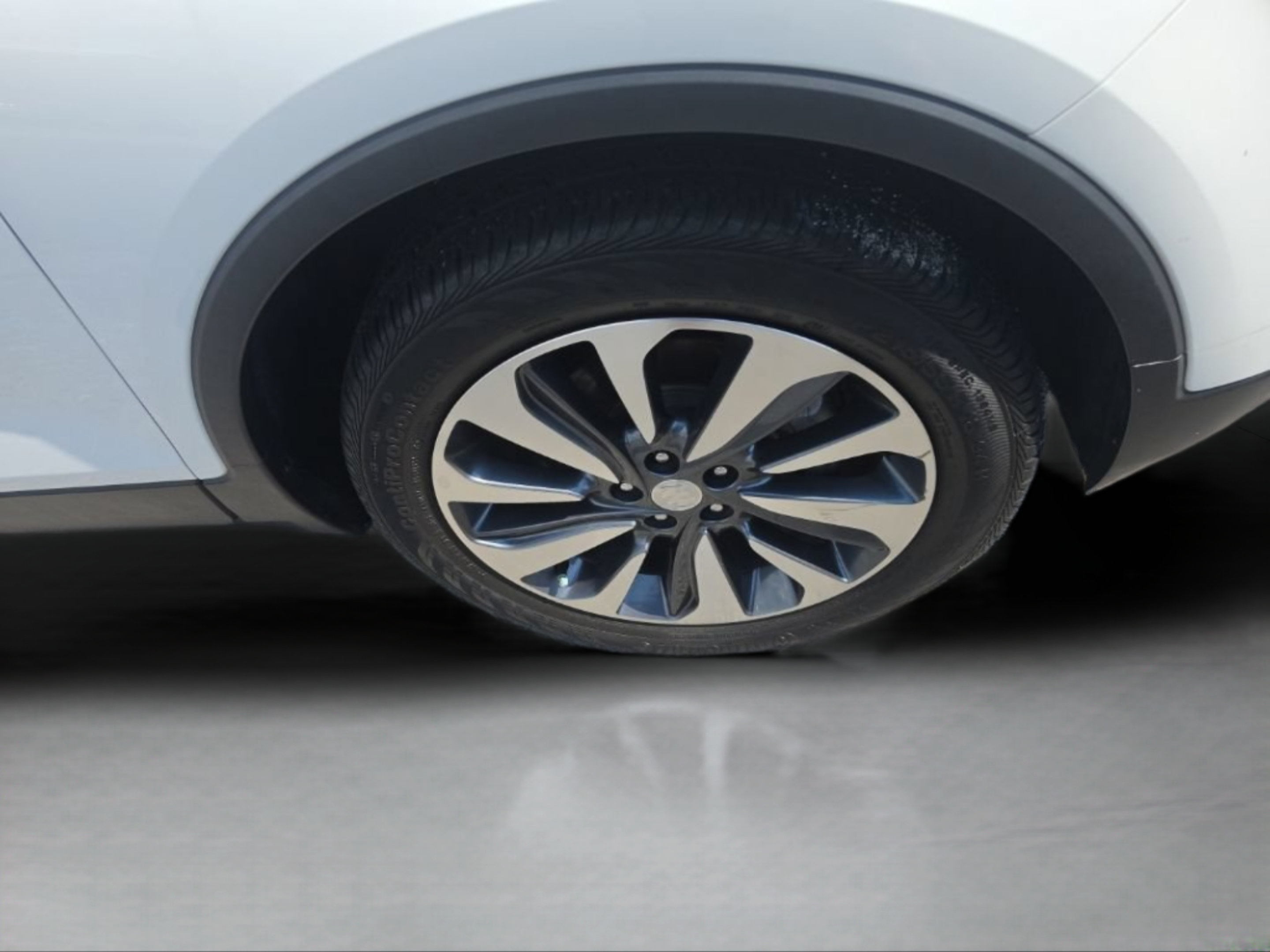 Used 2022 Buick Encore Preferred FWD image 35