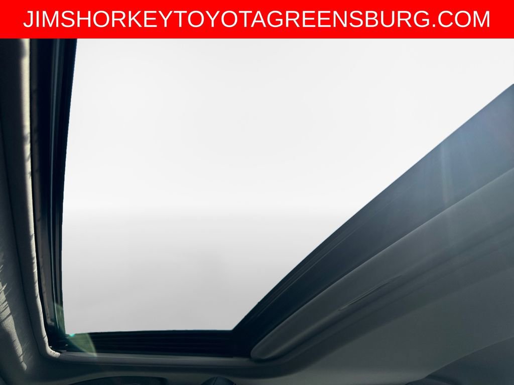 Used 2019 Toyota Camry SE FWD image 23