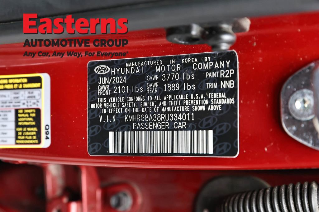 Used 2024 Hyundai Venue Limited FWD image 34