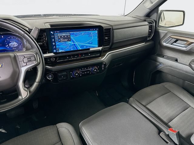 Used 2025 Chevrolet Silverado 1500 LT RWD image 24