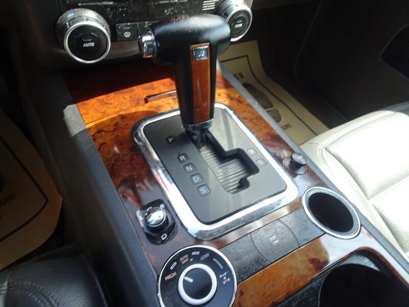 Used 2004 Volkswagen Touareg V6 AWD/4WD image 14