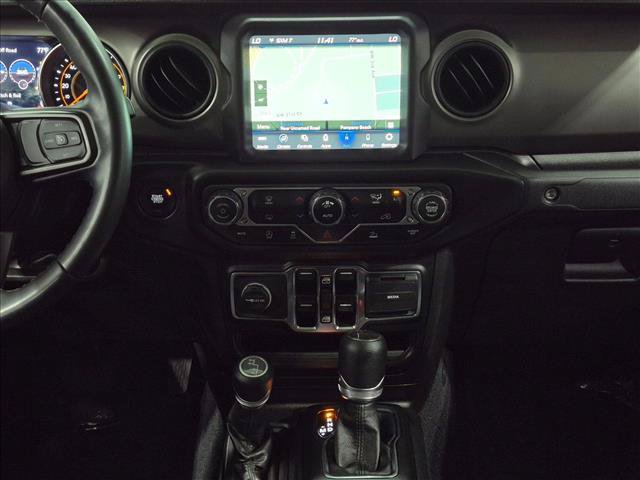 Used 2022 Jeep Gladiator Sport AWD/4WD image 15