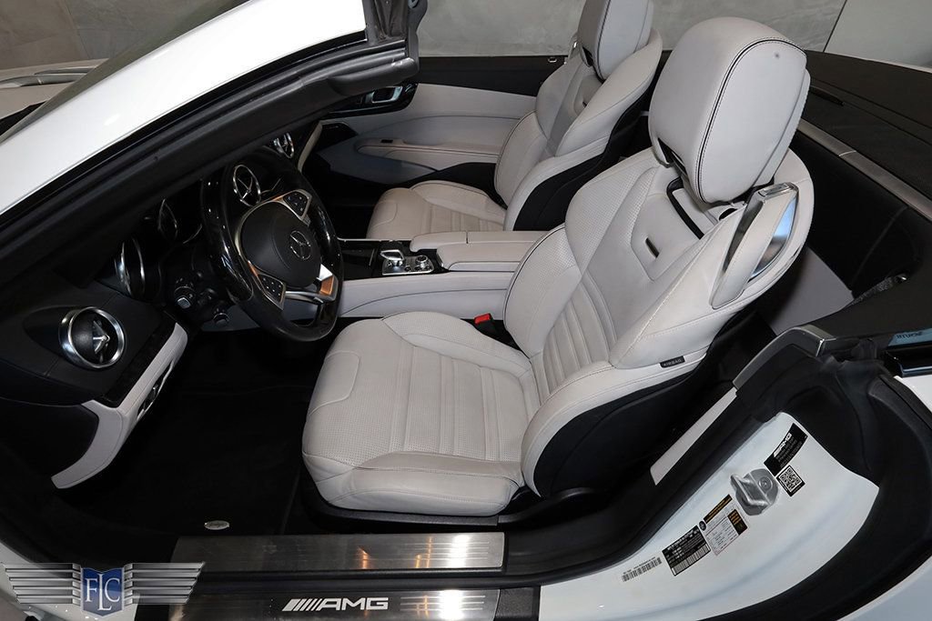 Used 2017 Mercedes-Benz SL 63 AMG image 13