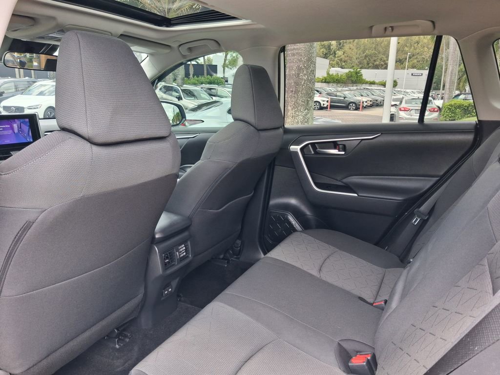Used 2024 Toyota RAV4 XLE w/ Convenience Package image 7