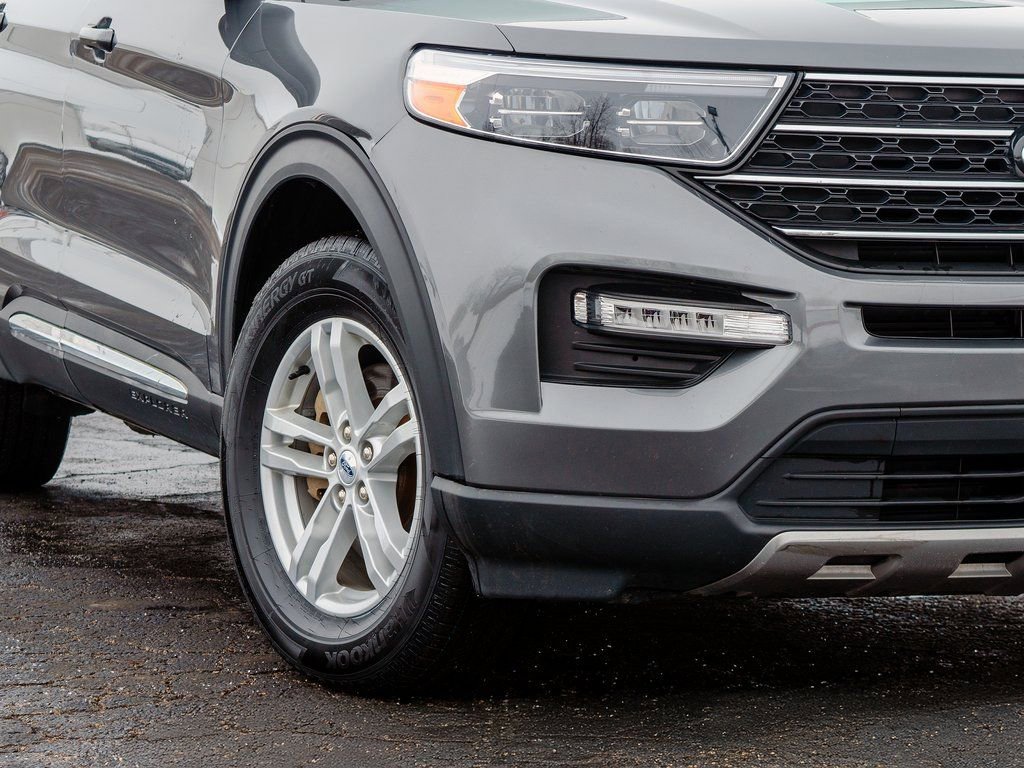 Used 2022 Ford Explorer XLT w/ Equipment Group 202A image 14