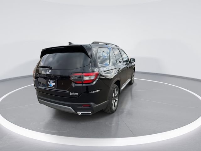 Used 2024 Honda Pilot Touring image 8