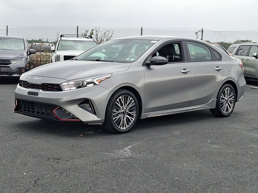 Certified 2023 Kia Forte GT-Line FWD image 3