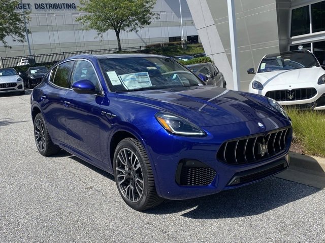 New 2025 Maserati Grecale GT