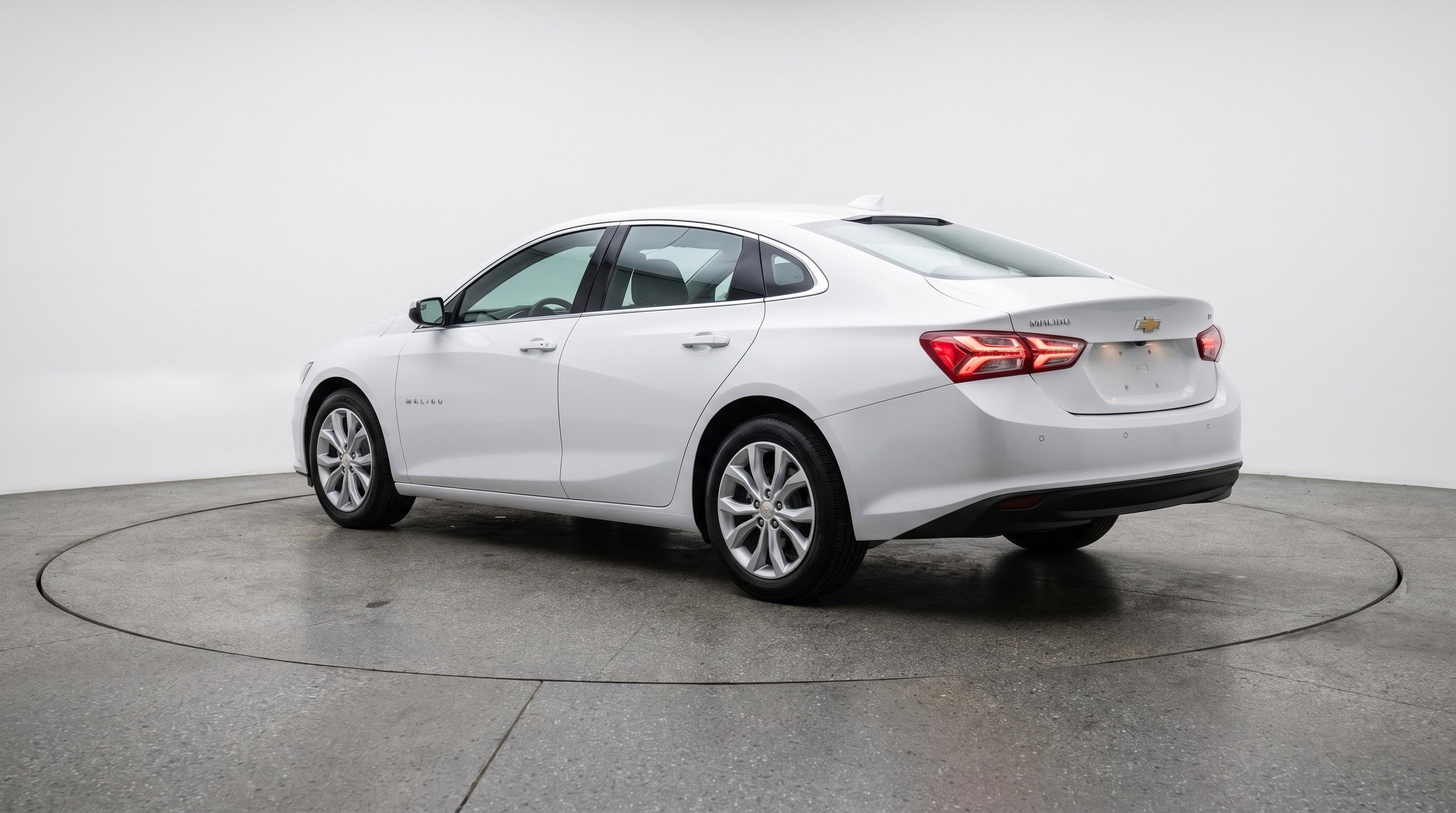 Used 2024 Chevrolet Malibu LT FWD image 6