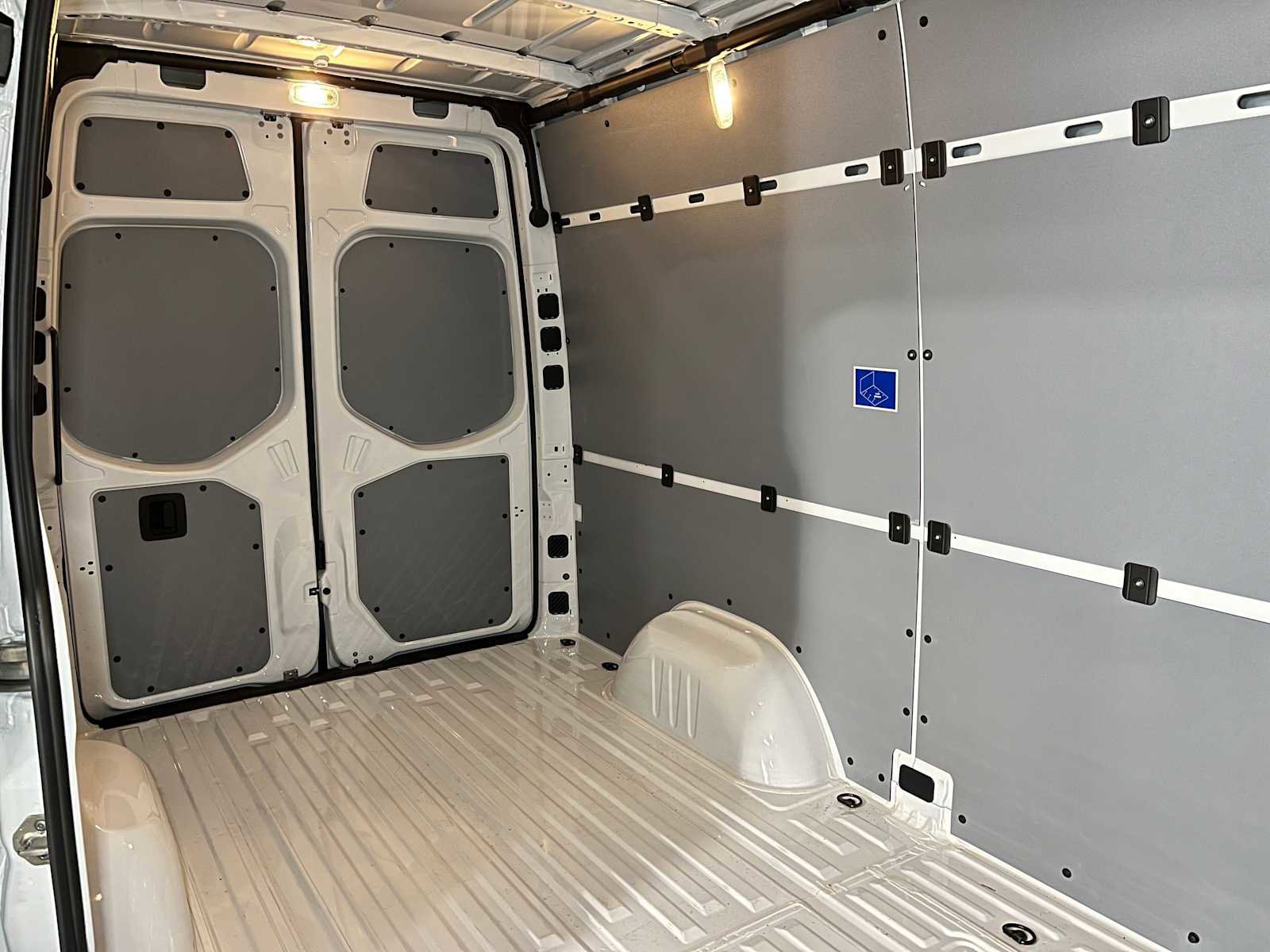 Used 2025 Mercedes-Benz Sprinter 2500 image 14