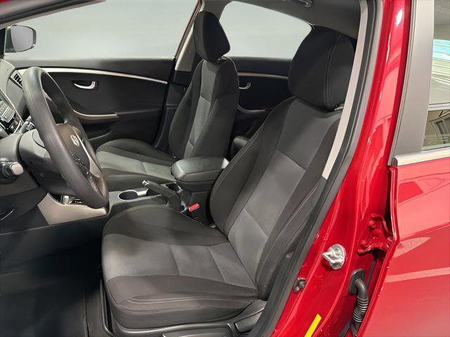 Used 2015 Hyundai Elantra GT FWD image 11