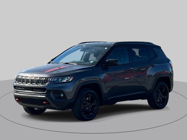 Used 2024 Jeep Compass Trailhawk AWD/4WD image 8