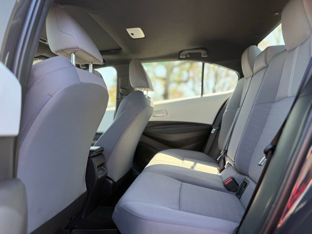 Certified 2025 Toyota Corolla SE w/ SE Premium Package image 16
