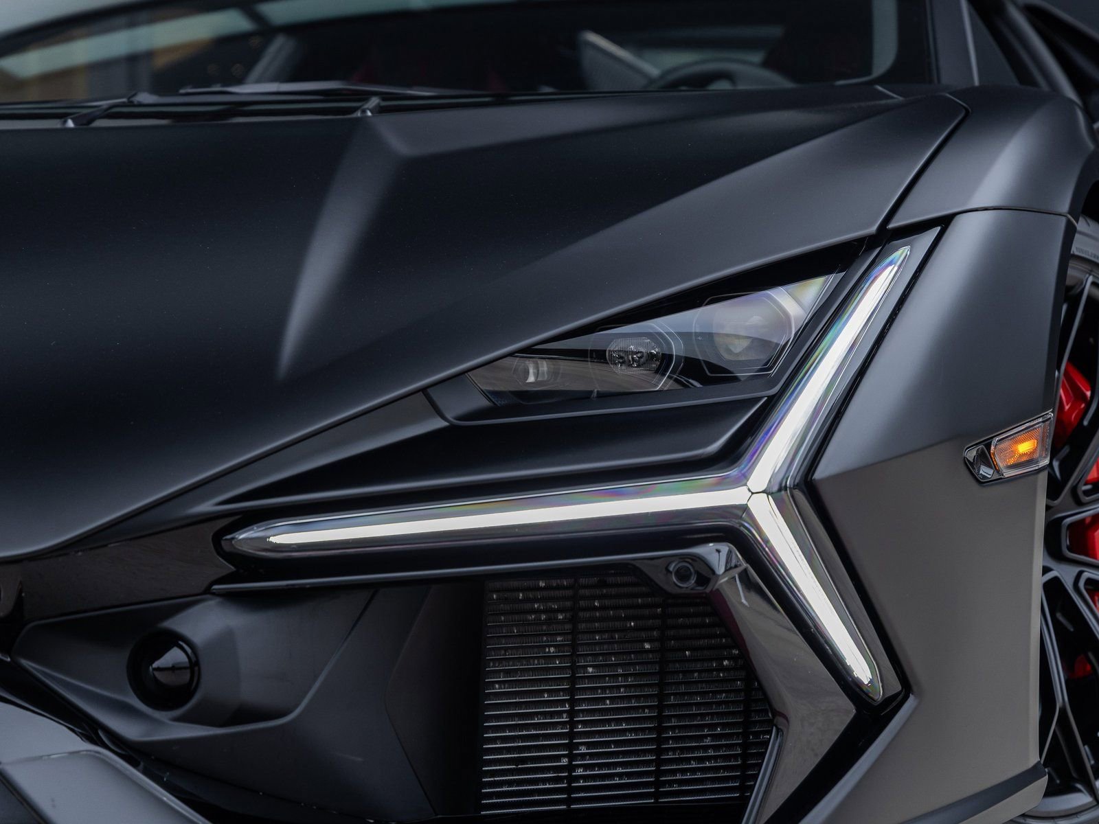 Used 2024 Lamborghini Revuelto image 19