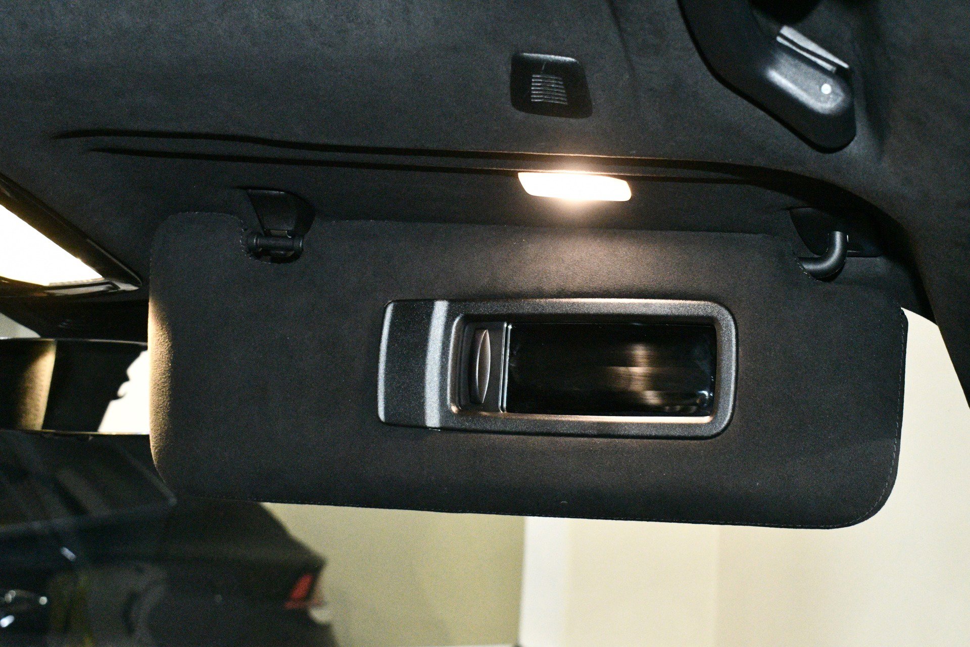 Used 2022 BMW X7 M50i w/ Luxury Seating Package image 26