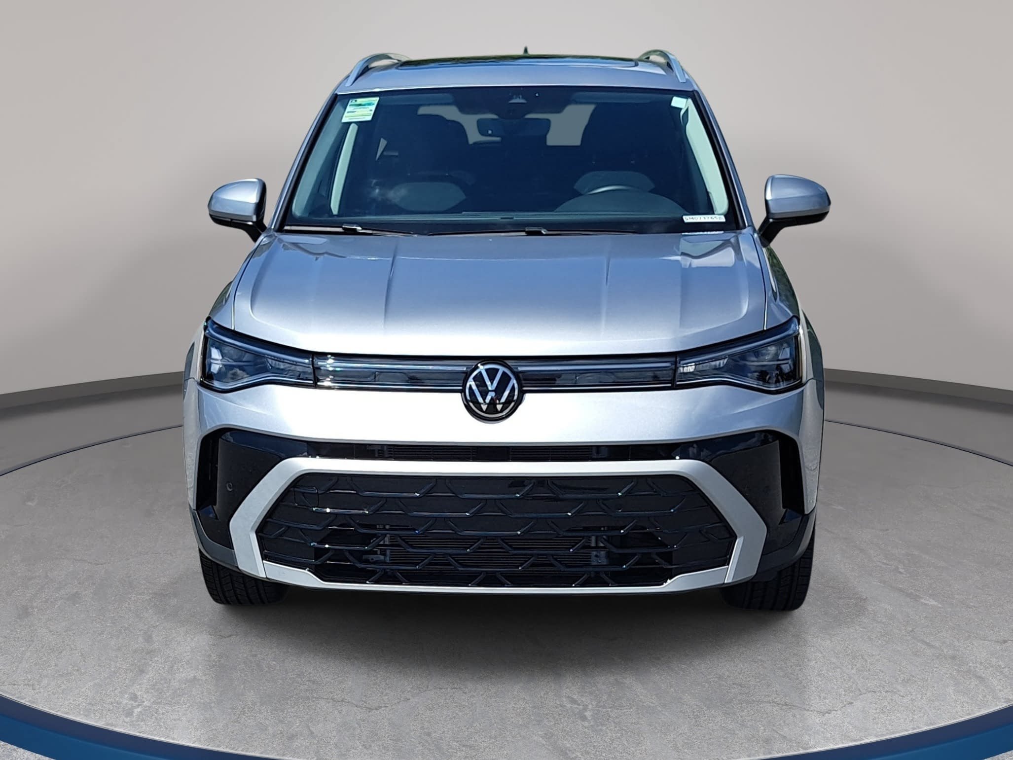 Used 2025 Volkswagen Taos SEL AWD/4WD image 2