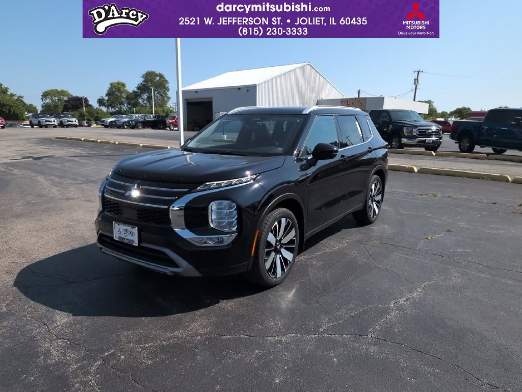 New 2026 Mitsubishi Outlander SEL FWD image 1