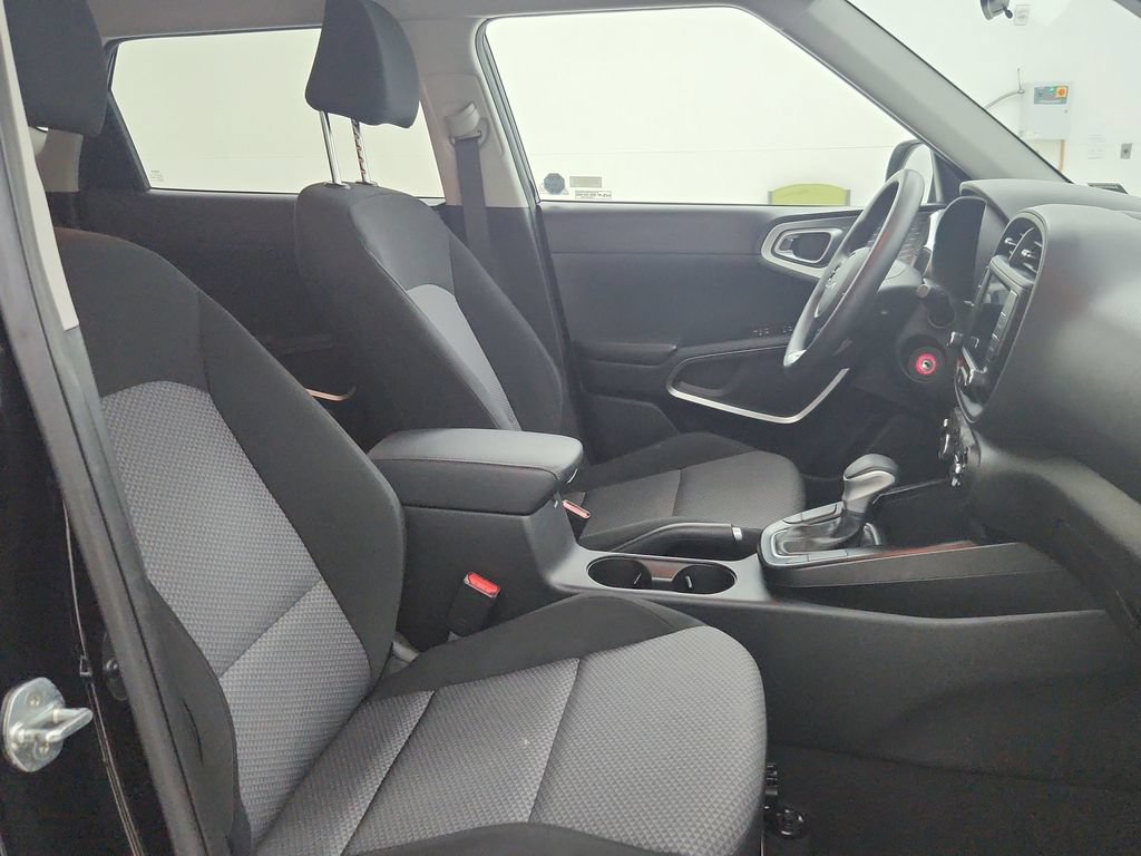 Used 2022 Kia Soul LX w/ Technology Package FWD image 35