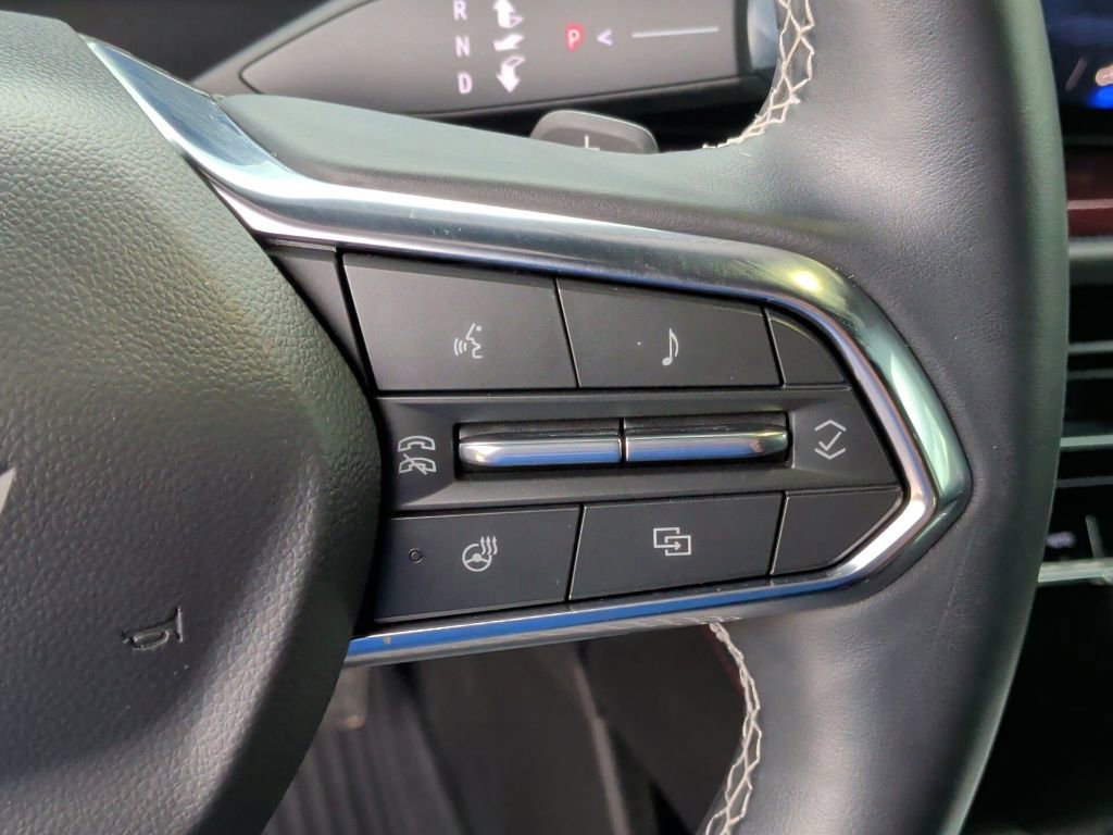 Used 2025 Chevrolet Traverse Z71 AWD/4WD image 18