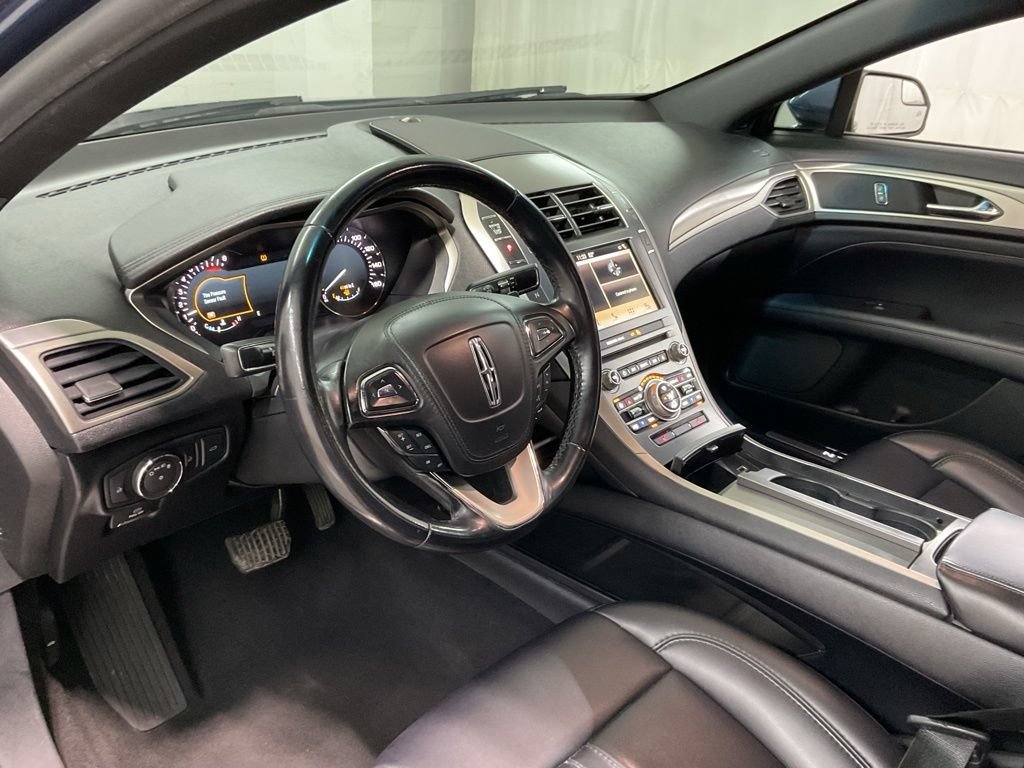 Used 2018 Lincoln MKZ Premiere FWD image 17