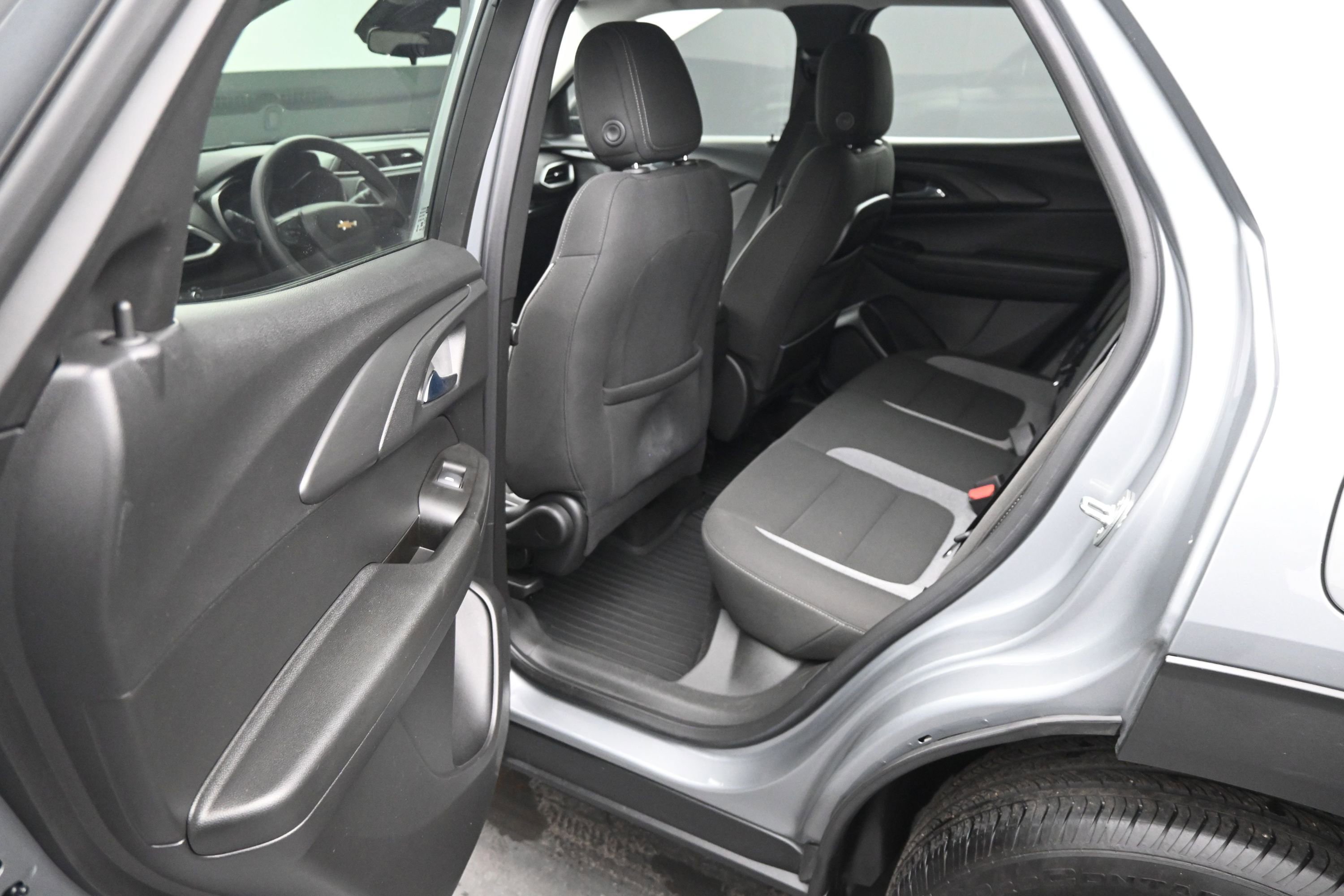 Used 2023 Chevrolet TrailBlazer LS FWD image 15