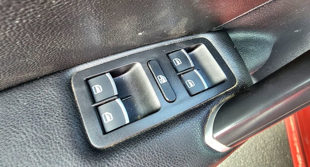 Used 2022 Volkswagen Passat 2.0T image 12