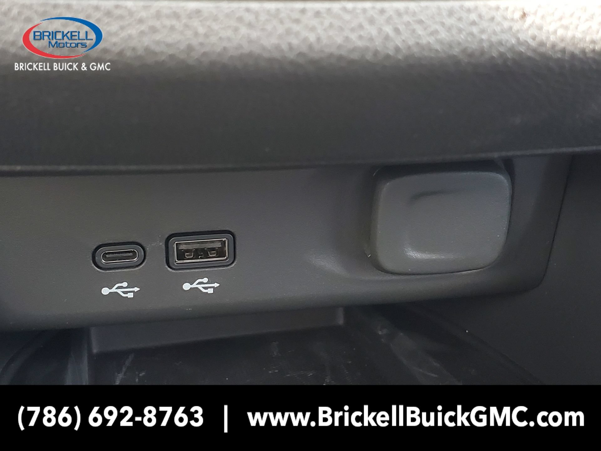 New 2026 Buick Envista Sport Touring w/ Convenience II Package FWD image 29