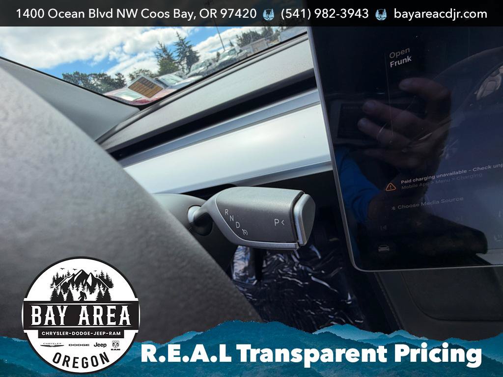 Used 2021 Tesla Model Y Long Range AWD/4WD image 23
