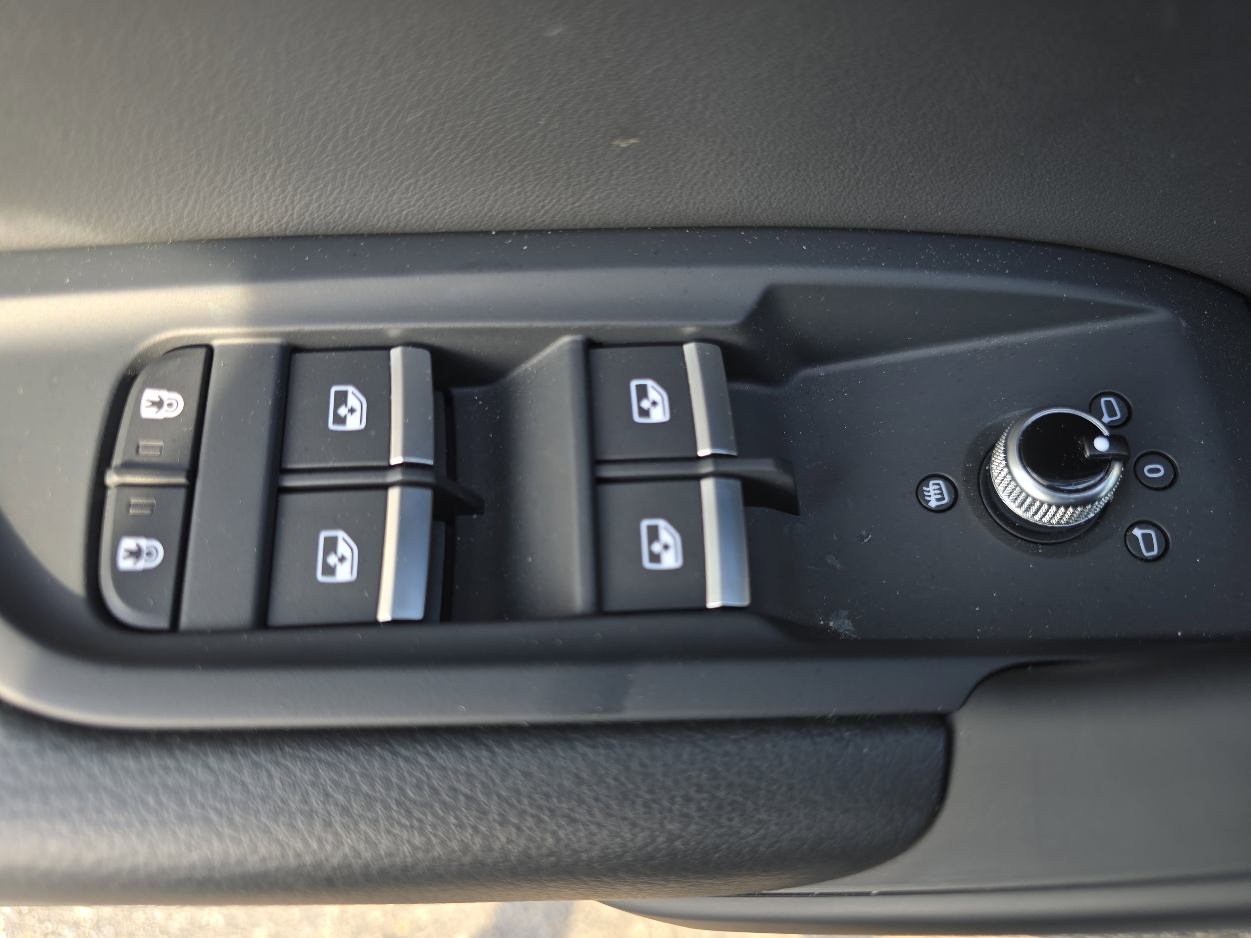 Used 2025 Audi Q5 e Premium image 28