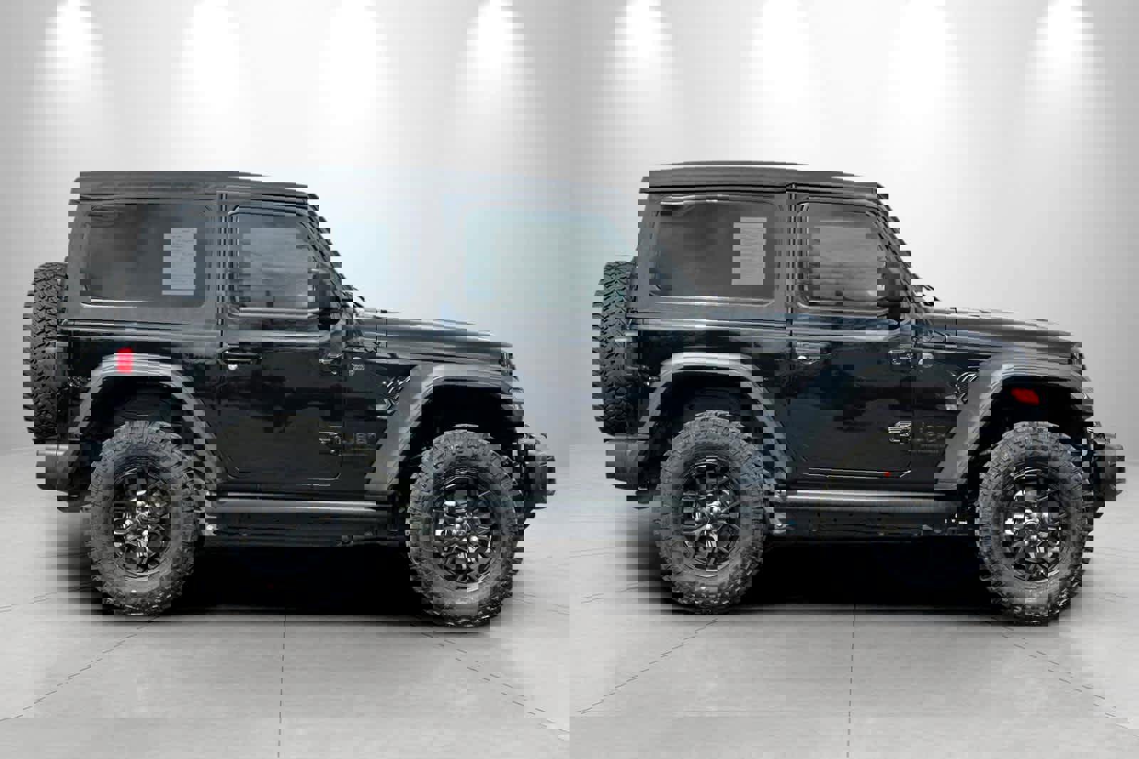 Used 2025 Jeep Wrangler Willys image 8