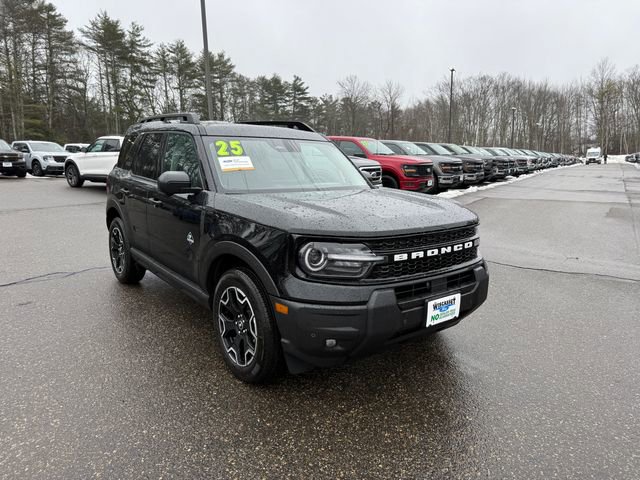 Used 2025 Ford Bronco Sport Outer Banks w/ Outer Banks Tech Package+ AWD/4WD image 1