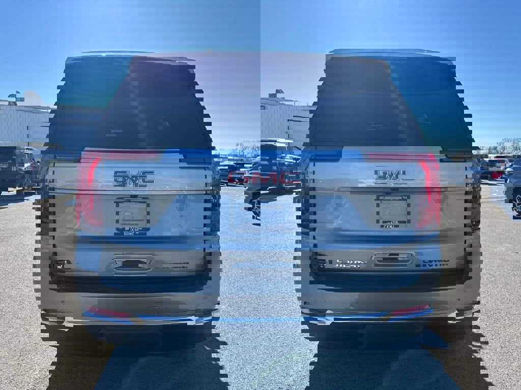 New 2026 GMC Yukon Elevation w/ LPO, Floor Liner Package image 5