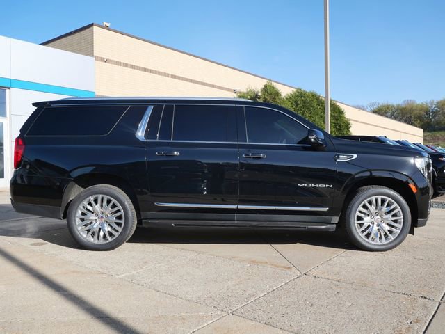 Used 2023 GMC Yukon XL SLT w/ SLT Premium Package image 8