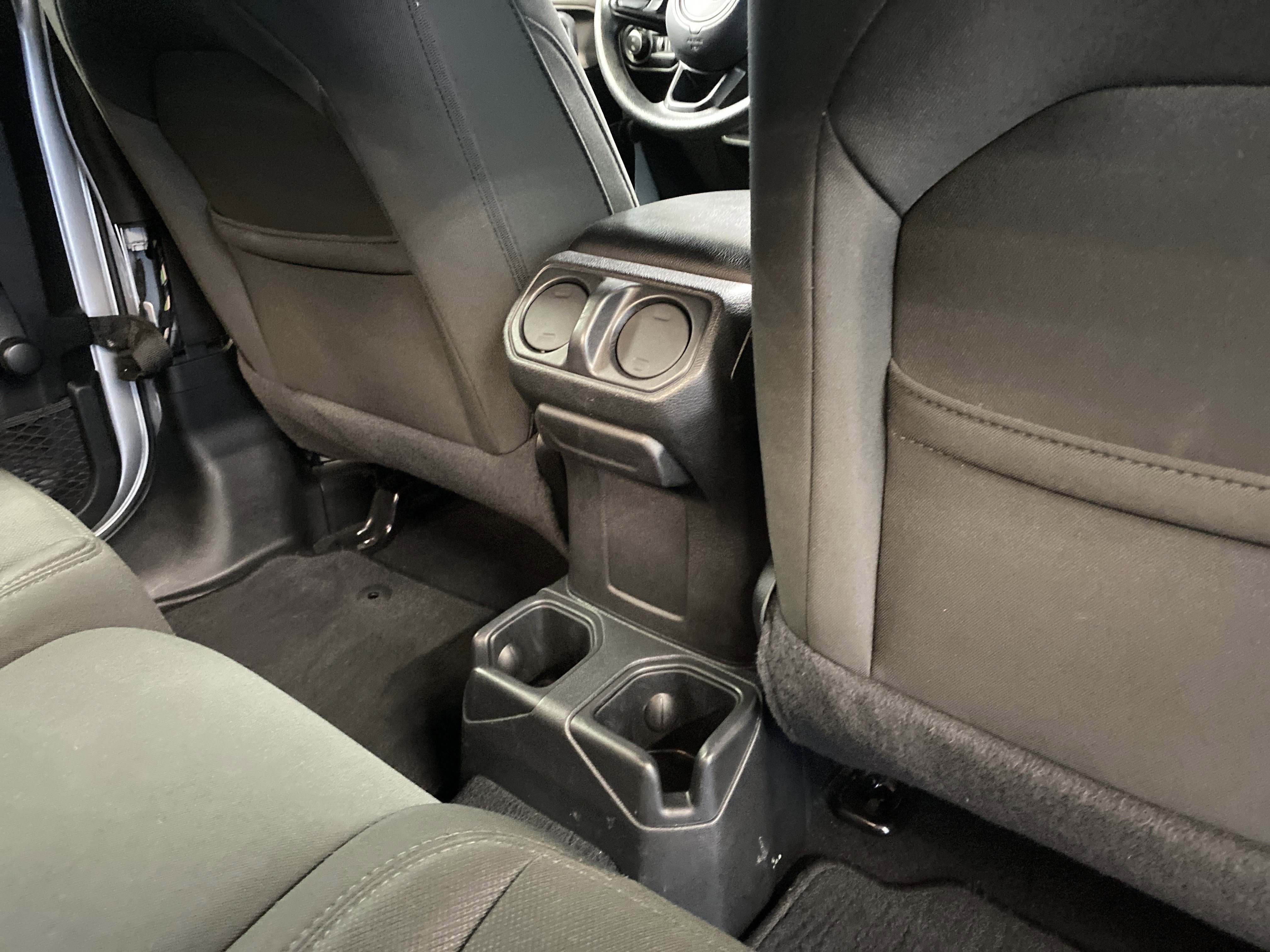 Certified 2022 Jeep Gladiator Sport image 38