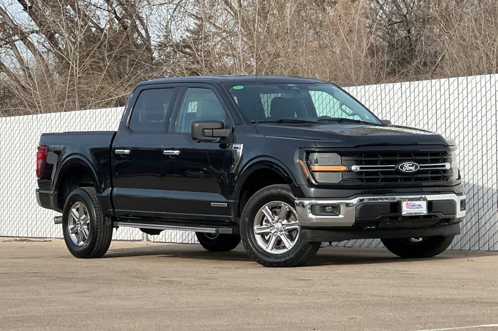 Used 2024 Ford F150 XLT w/ Mobile Office Package image 2