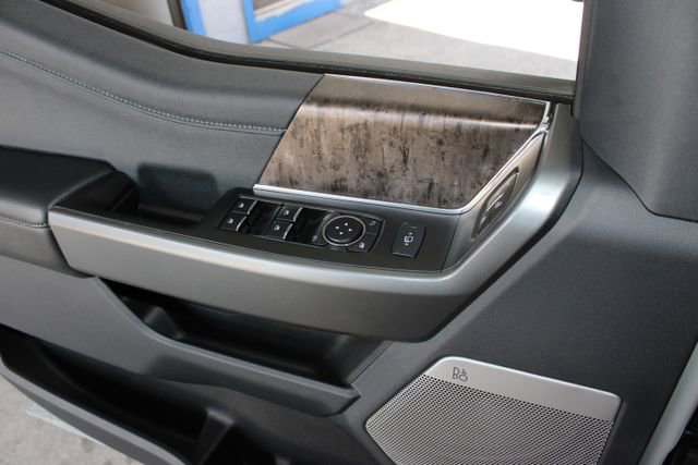 Used 2025 Ford F250 Lariat w/ Black Appearance Package AWD/4WD image 28