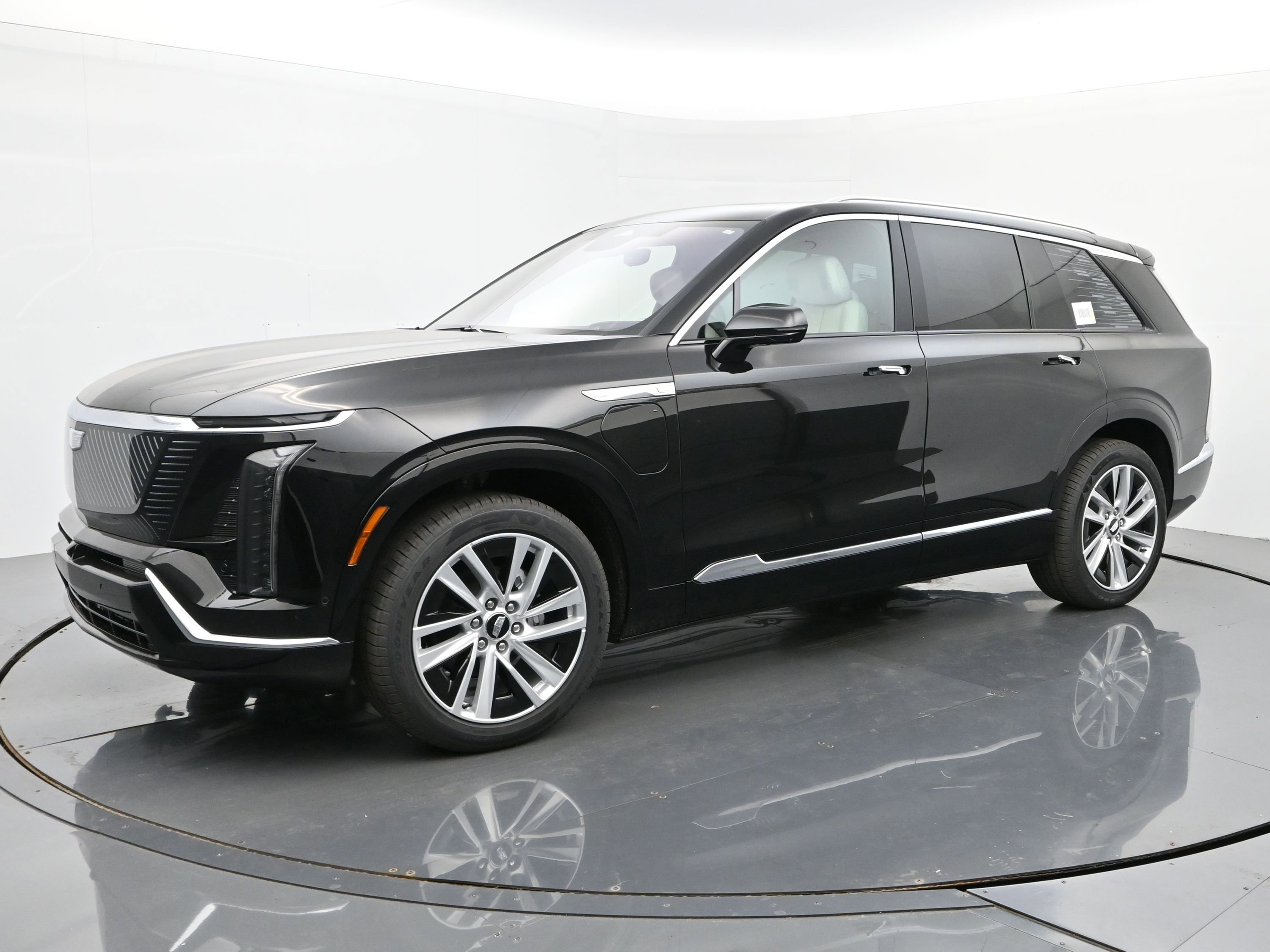 New 2026 Cadillac Vistiq Luxury w/ LPO, Floor Liner Package