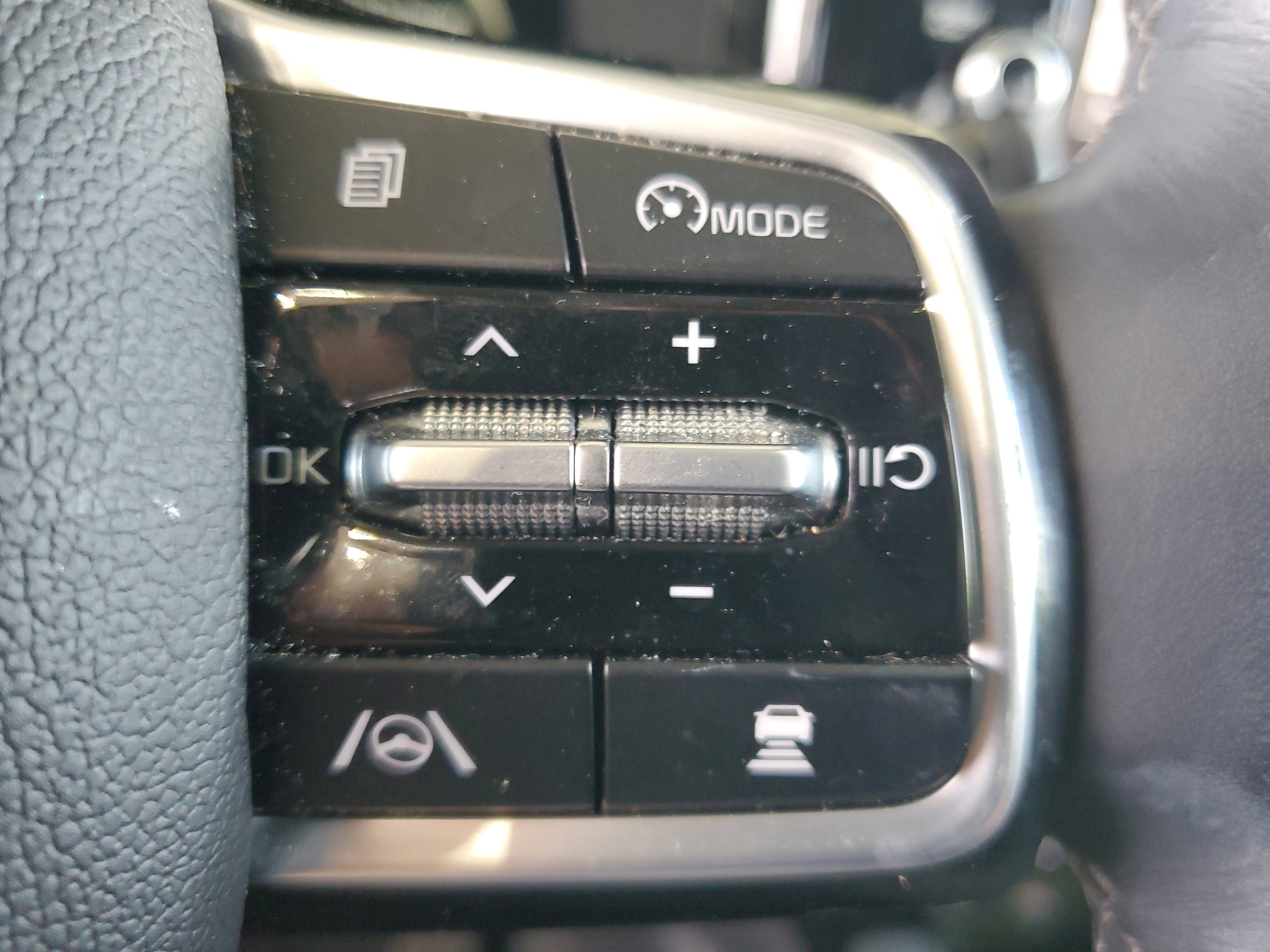 Used 2023 Kia Sorento SX image 24